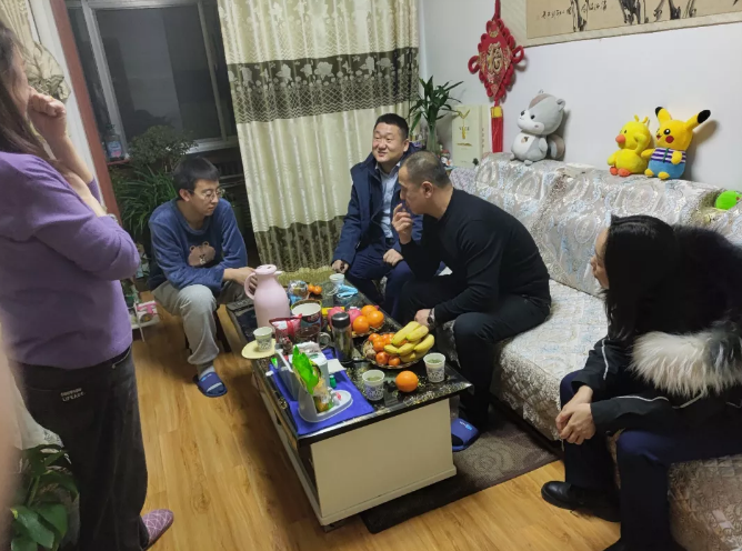 乐鱼在线平台-乐鱼在线官网
产业开发板块深入开展员工家访活动(图2)