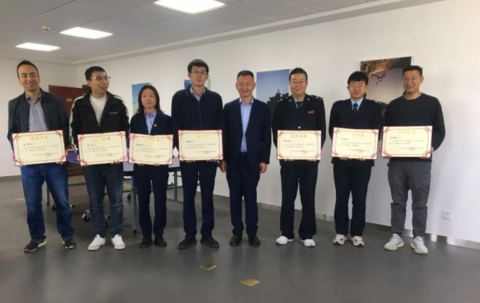 乐鱼在线平台-乐鱼在线官网
团委举办“庆五一、迎五四”球类联谊比赛(图3)