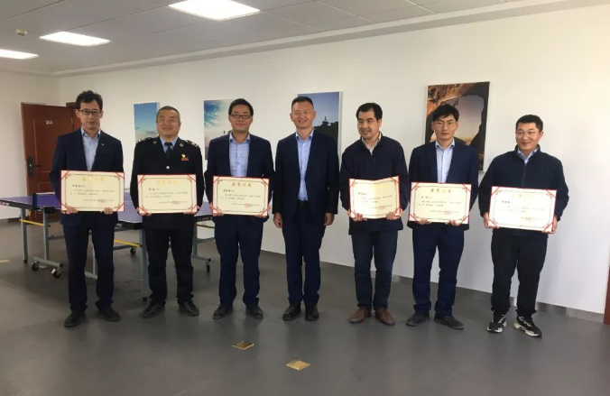 乐鱼在线平台-乐鱼在线官网
团委举办“庆五一、迎五四”球类联谊比赛(图4)