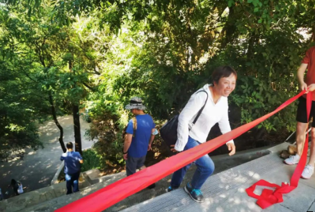助力文旅市场 展示产投风采——乐鱼在线平台-乐鱼在线官网
组织开展员工登山比赛活动(图7)